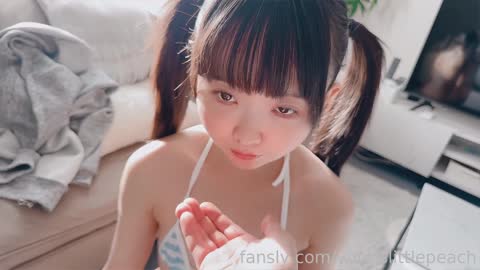 fansly 极品萝C【yurinslittlepeach】蓝色条纹情趣泳装