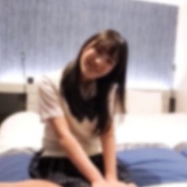 FC2PPV-4734151 *8月3日前首次使用者可享90%折扣* 精彩剧集//制服/中出美少女的全脸露出！！脱下制服被爱抚的超可爱女孩的身体太色情了！！