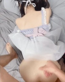 7月新品，出道即巅峰，少女福利姬【温软软】付费福利，喜欢被调教的小母狗，肛交双插，内射屁眼