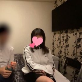 FC2PPV 4757705 纤细E罩杯专家**，初体验制服生猛性爱♡嫩嫩的脸蛋和精致的胸部缝隙中也爆射了！【私拍、素人、奇闻趣事】[前篇] No.337 [是的]