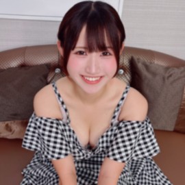 FC2 PPV 4761557 【豪华6连拍】拥有天然G罩杯的素人乐队美女主唱。压倒性的黄金比例美体秘闻。摄影师忍不住强行闯入。