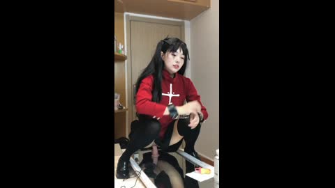 网红极品美少女【埋导演】COSER远坂凛镜子反射假屌跳蛋紫薇画面非常销魂