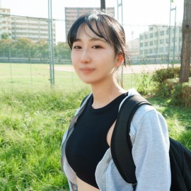 FC2 PPV 4780484 [990积分 截至11月5日] 【初次登场】感性和个性俱佳的田径部少女。比赛前，用大屌放松着靠跑步锻炼出来的紧实美臀。【好爽啊……】阴道深处被插入，小穴受精时发出呻吟声