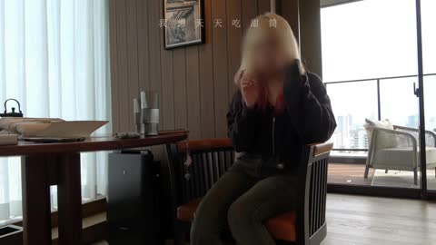 kuzu198 关西口音，身材性感的可爱女孩