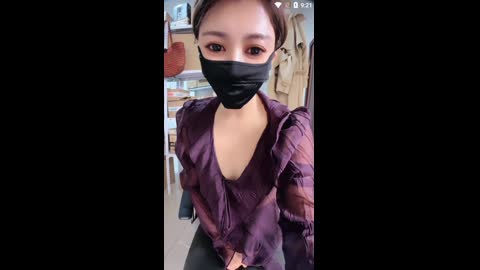 仓库管理员 林安安 最新上班直播 道具自慰高潮喷水 同事还在后边工作1