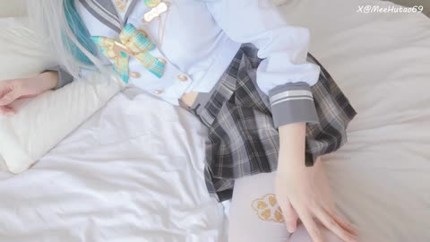推特天花板级清纯白虎女神【米胡桃】流萤 春日手信 清纯JK淫语挑逗极品嫩穴榨精内射
