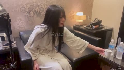 【プレミアムVer】人気作出才色兼備な18歳が感度が上がるエキスで生ハメ潮イキ連発若さ弾けるピチピチの女子大生が3度目の出演