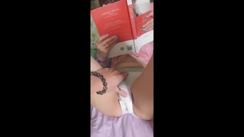 「李蓉蓉」夏天看书后的性爱女上超性感后入内射了